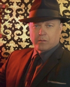 Michael Chiklis