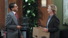 /shows/rules_of_engagement/episodes/Cupcake