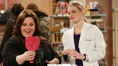 /shows/mike_and_molly/episodes/Molly's New Shoes