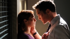 /shows/the_mentalist/episodes/Aingavite Baa