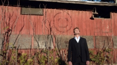 /shows/the_mentalist/episodes/The Red Barn