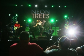 Neon Trees