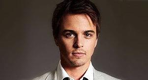 News: Darin Brooks joins B&B!