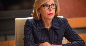 30 Kinds Of People You Encounter At Family Holiday Parties