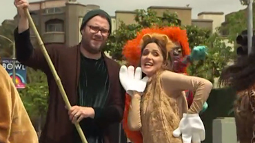 7 Crosswalk The Musical GIFs Proving Seth Rogen Is King Of Low-Energy
