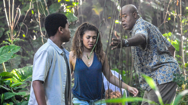 First Look: Grover's Family On The Run