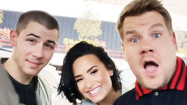 Demi Lovato & Nick Jonas In Behind The Scenes Carpool Karaoke Photos 