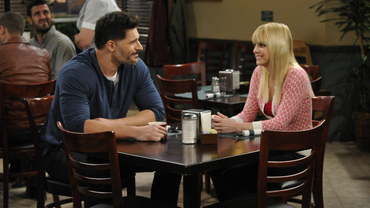 First Look: Christy Tries To Help A Handsome AA Member On Mom